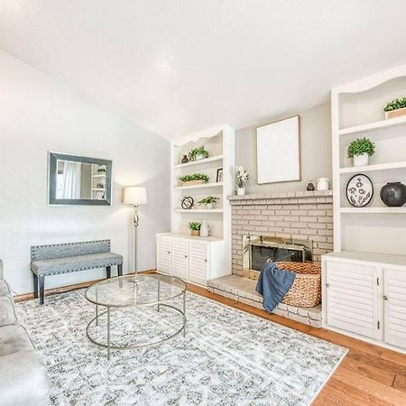 Stylish 3Br/2Ba Retreat W/ Pool! Dream Getaway Villa Fresno Eksteriør billede