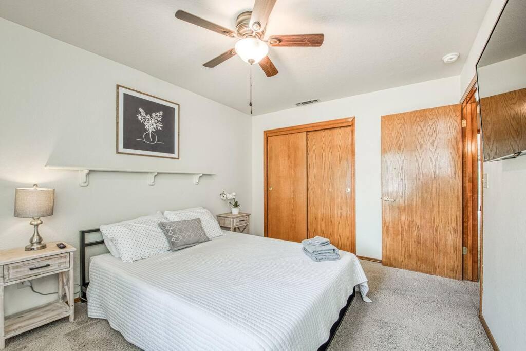 Stylish 3Br/2Ba Retreat W/ Pool! Dream Getaway Villa Fresno Eksteriør billede
